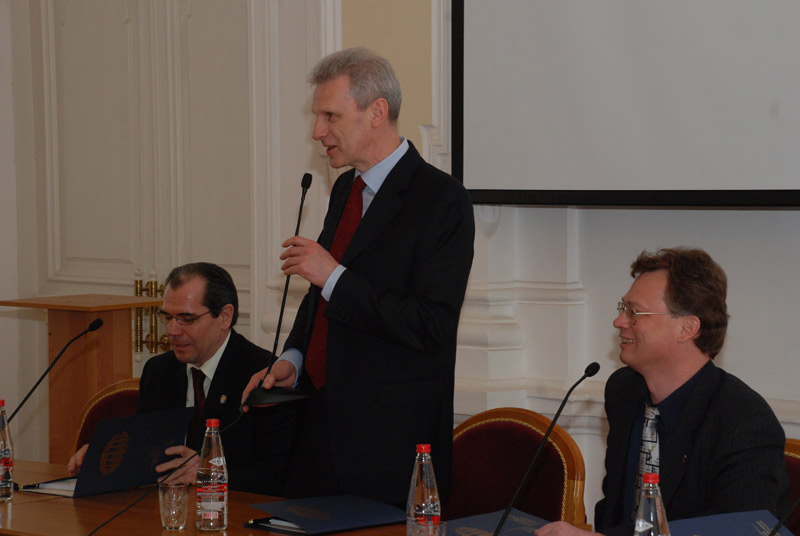 �.�. �������� �� ������� � ���������������, ���������� � ����������� ����, 72.3 Kb