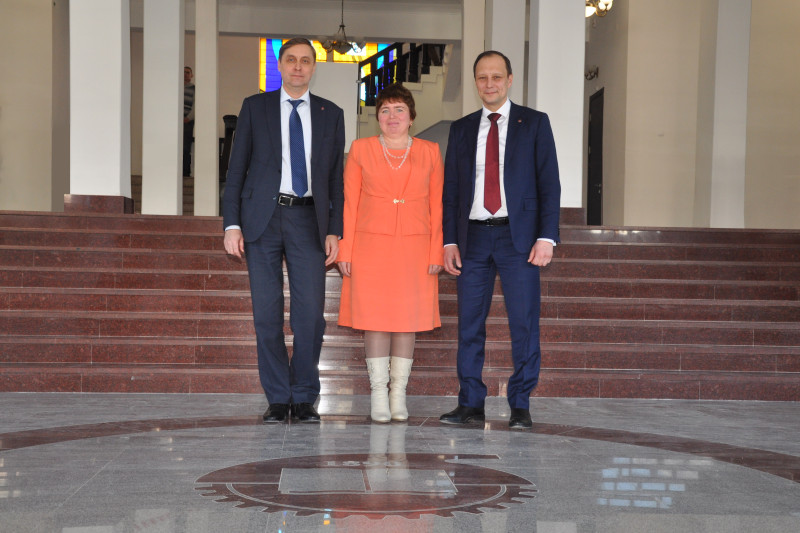 <small>��������� �� ��������� ������� - <br>�.�.������, �.�.���������, �.�.����</small>, 113.2 Kb