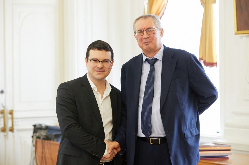 �. �. ������, �. �. �������, 72.3 Kb