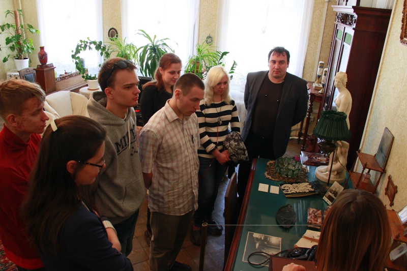 ��������� � ���-����� ���������� �.�. � �.�. ���������, 240.4 Kb