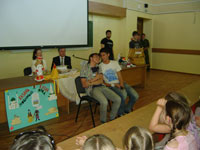 Участников конкурса приветствует команда КВН КГТУ «Привет», 93.1 КБ