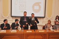 German Diakonov the Rector of KSTU and  Vladimir Leonovthe general manager of the Executive Directorate �Kazan 2013�, 55.7 Kb