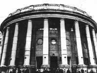 Главное здание вуза, построено в 1935 году., 271.1 КБ