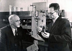 Les scientifiques russes Alexandre Arbouzov et Boris Arbouzov. L'école scientifique des chimistes de Kazan., 62.9  